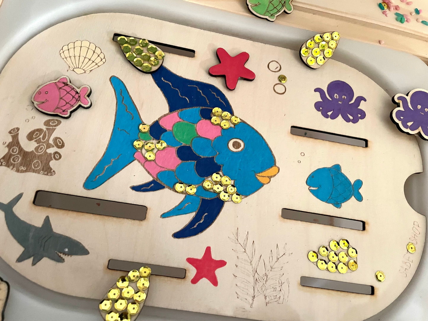 Insert Trofast Arc en ciel le plus beau poisson des océans