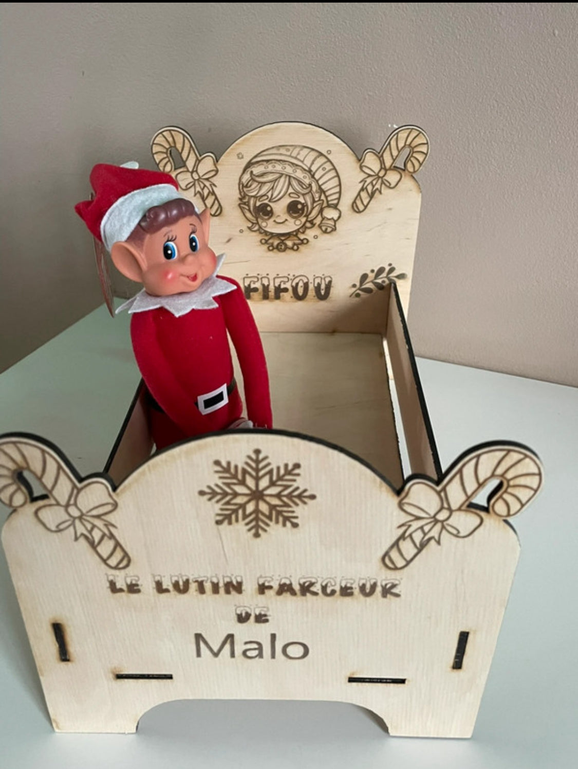 Lit en bois personnalisé pour lutin farceur
