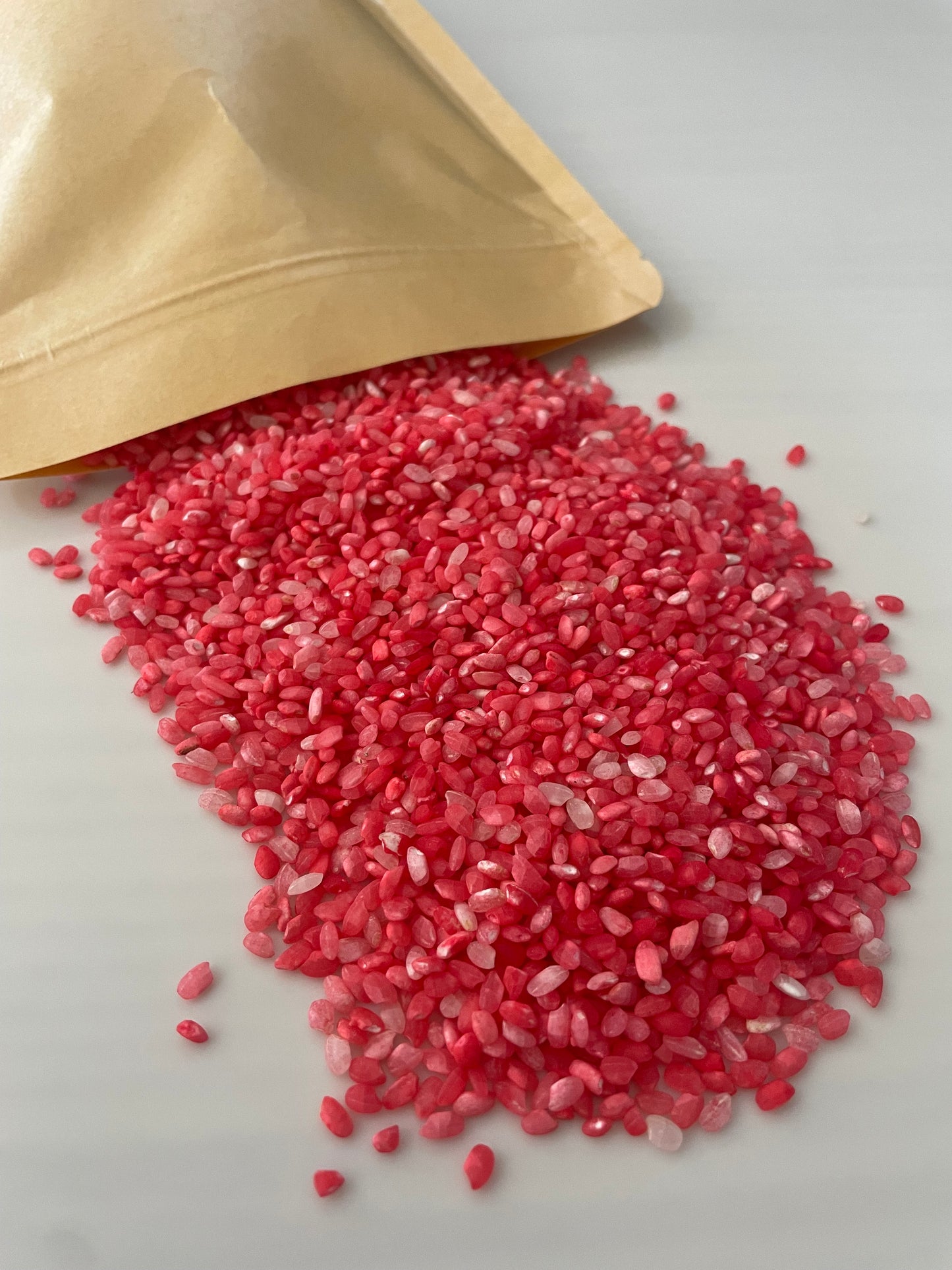 Riz coloré rouge touche de blanc