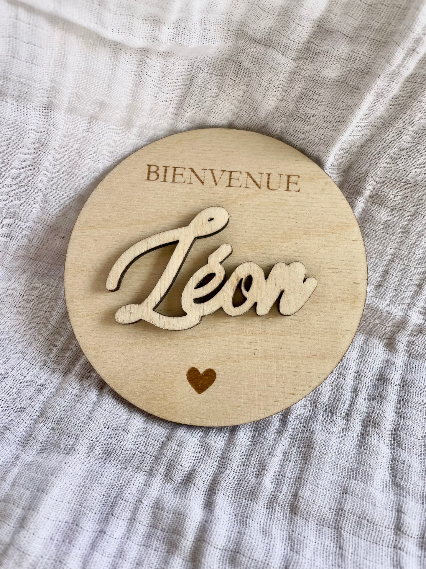 Carte de bienvenue bébé en bois