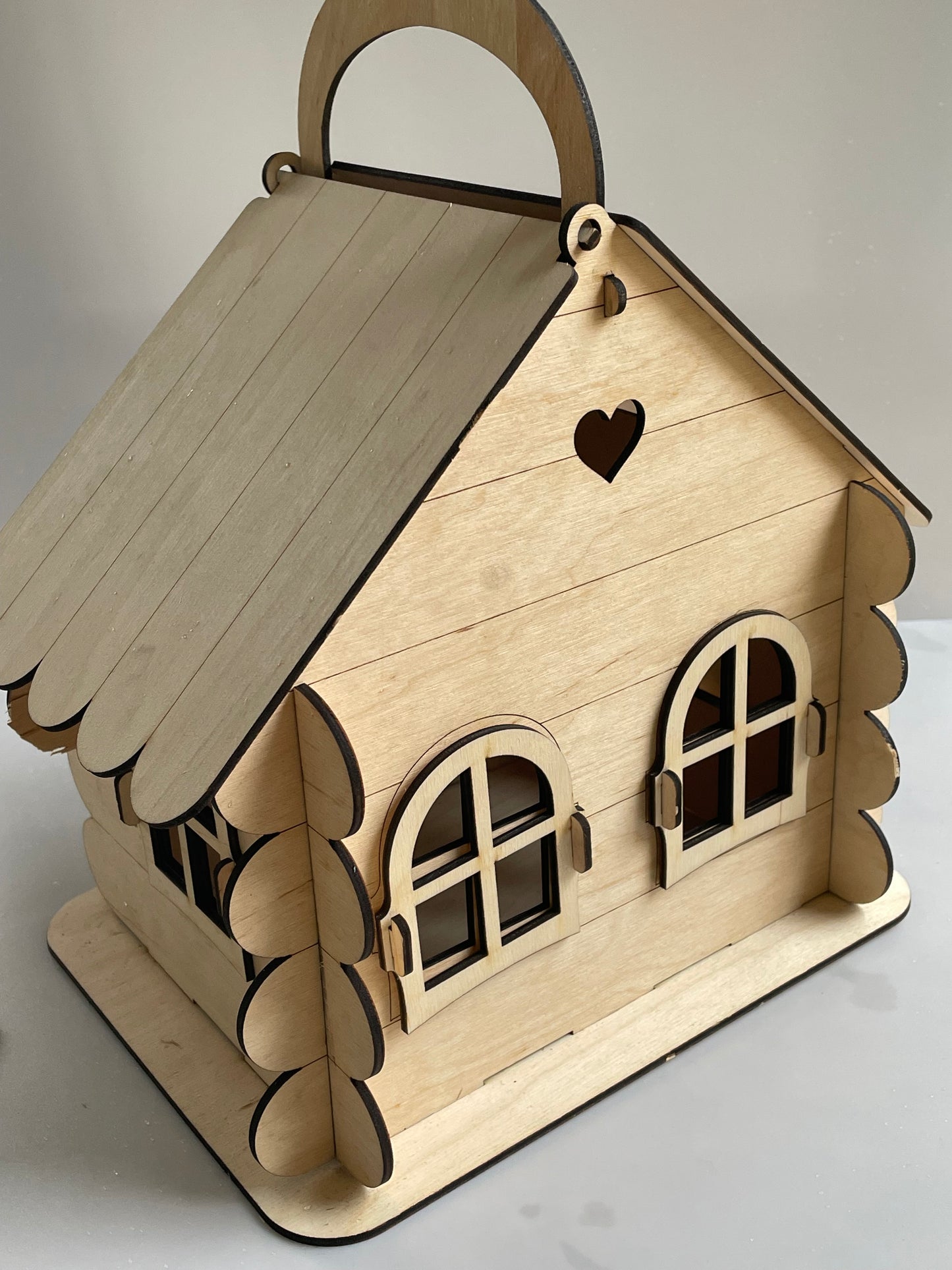 Maison en bois – Modèle Pain d’Épices / Noël