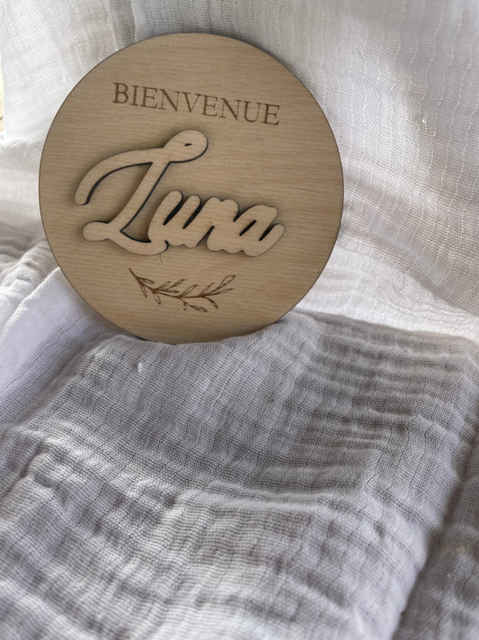 Carte de bienvenue bébé en bois
